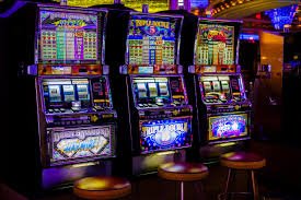 888score Live Casino Myanmar ကစားသူ Mobile APP ဖြင့် ကစားနေသည်